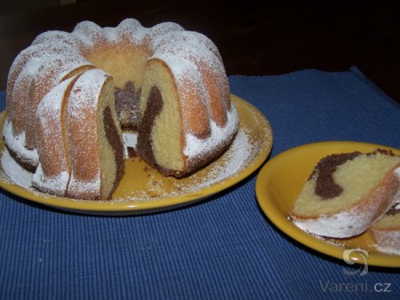 Rychlá šlehačková bábovka